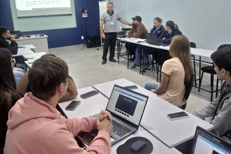 SENAI realiza curso Técnico em Segurança do Trabalho na Multicolor, em Agrolândia