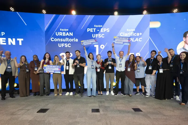 IEL/SC premia estudantes que criaram soluções para desafios da indústria