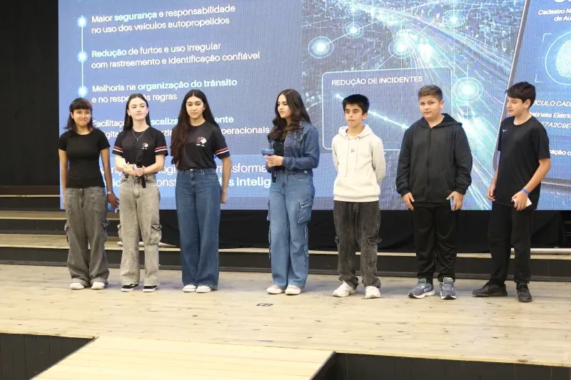 A experiência mostrou aos estudantes que eles podem desenvolver soluções para desafios reais ainda durante a educação básica. (Fotos: Debora Claudio)