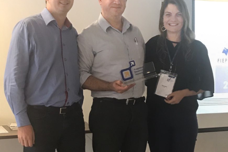 Equipe do Desenvolvimento Associativo da FIESC recebeu o reconhecimento em Brasília