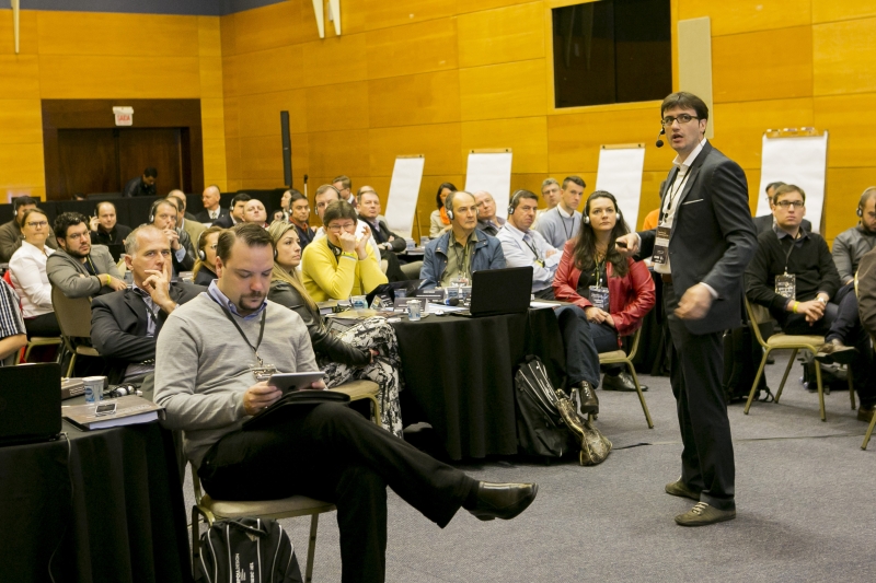 Especialistas destacaram a inovação disruptiva, que muda a experiência do consumidor e cria novos mercados. (Foto: Fernando Willadino) Especialistas destacaram a inovação disruptiva, que muda a experiência do consumidor e cria novos mercados. (Foto: Fernando Willadino)