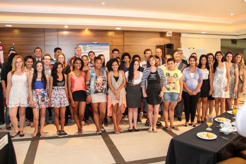 Formatura de 27 jovens no Programa Novos Caminhos na Grande Florianópolis (Foto: Heraldo Carnieri) Formatura de 27 jovens no Programa Novos Caminhos na Grande Florianópolis (Foto: Heraldo Carnieri)