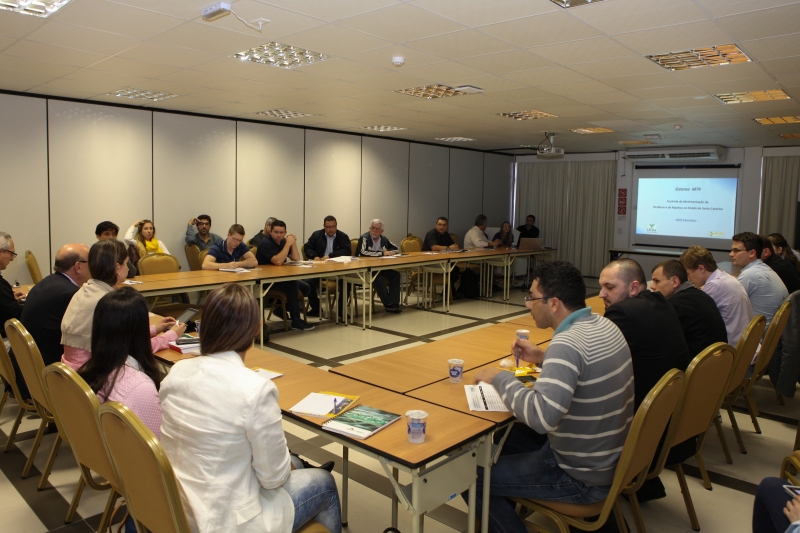 Representantes de indústrias têm reunião sobre o novo sistema de movimentação de resíduos da Fatma (foto: Filipe Scotti) Representantes de indústrias têm reunião sobre o novo sistema de movimentação de resíduos da Fatma (foto: Filipe Scotti)