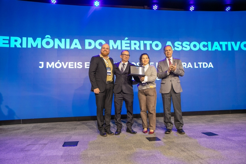 merito associativo