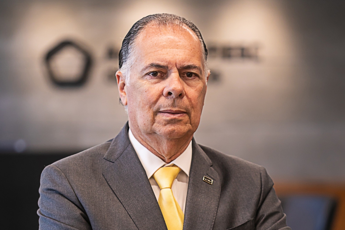 Artigo do presidente da FIESC, Gilberto Seleme.